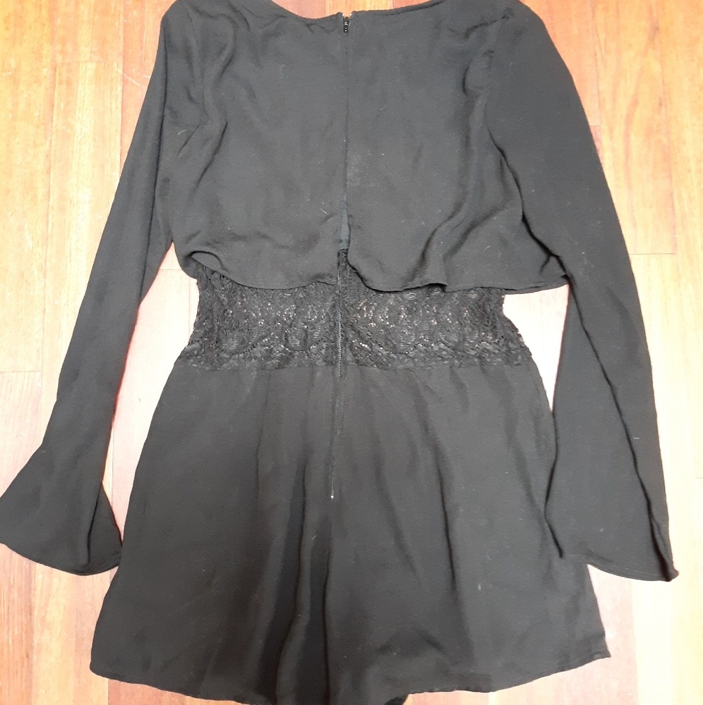 Black romper - Picture 5 of 6